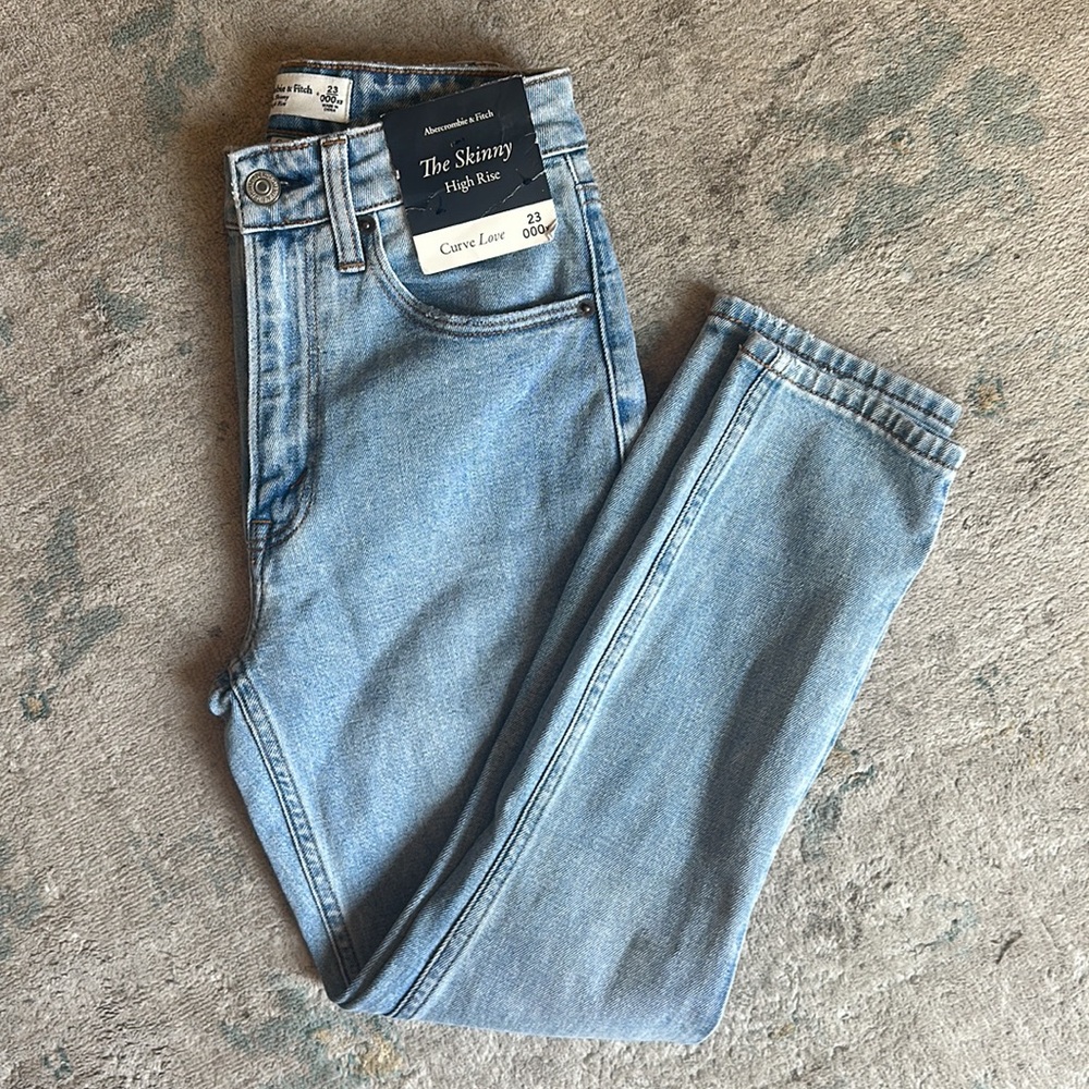 NWT Abercrombie Jeans